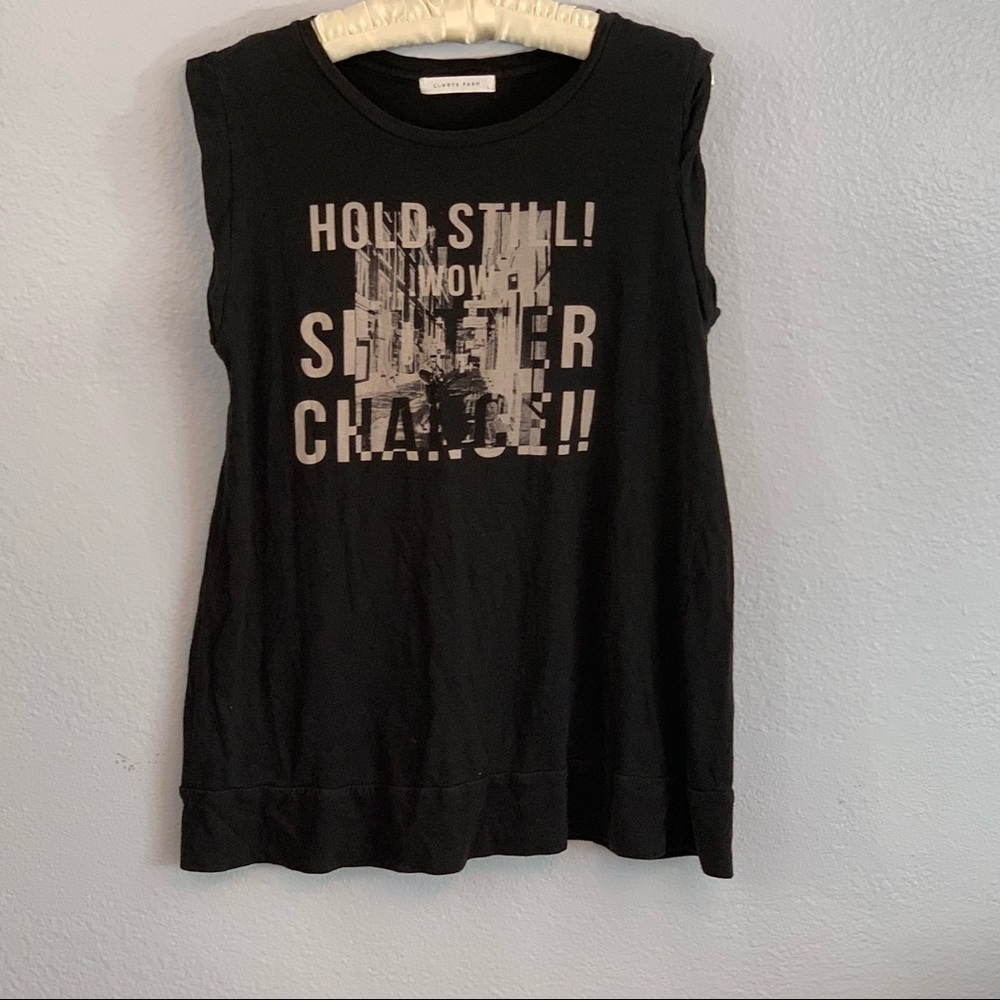 LOWRYS FARM Black Graphic Tee Hold Still!!